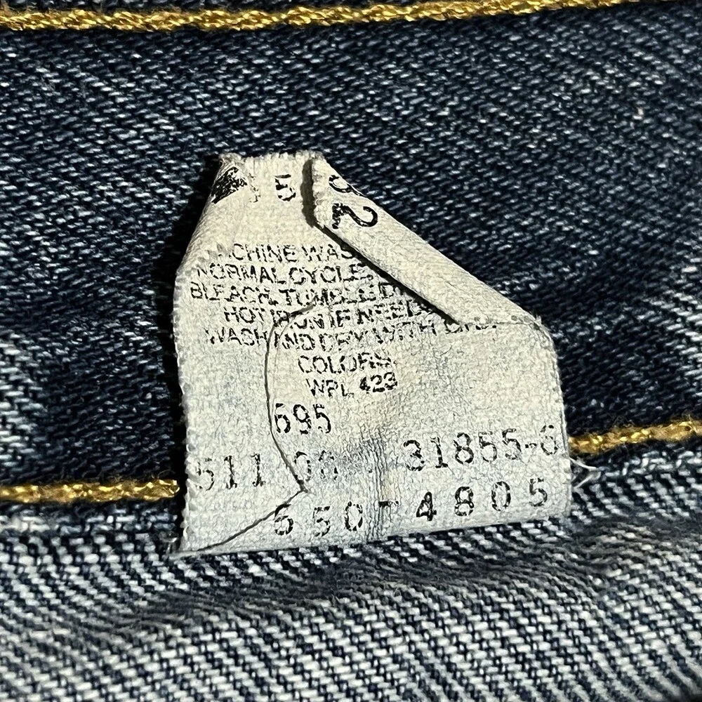 Vintage Levi’s 550 Levi 90s Denim Jeans 36x30 Relaxed Fit Tapered Leg USA Made